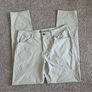 Vuori Cream Chinos & Khakis
